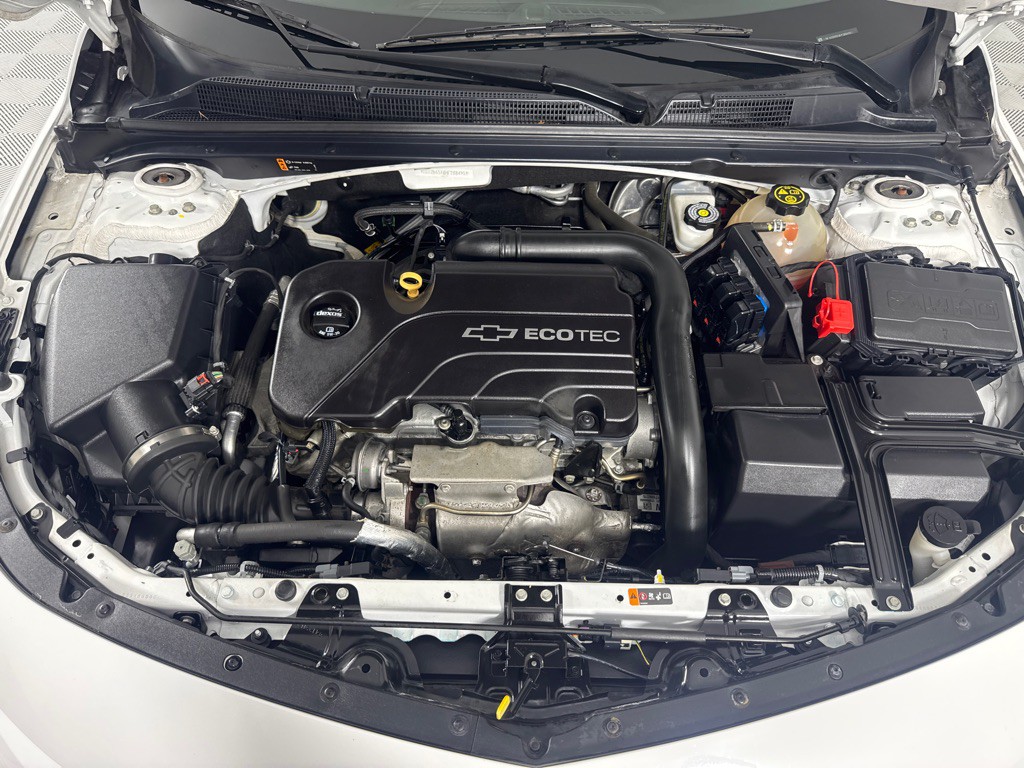 2017 Chevrolet Malibu Image 25