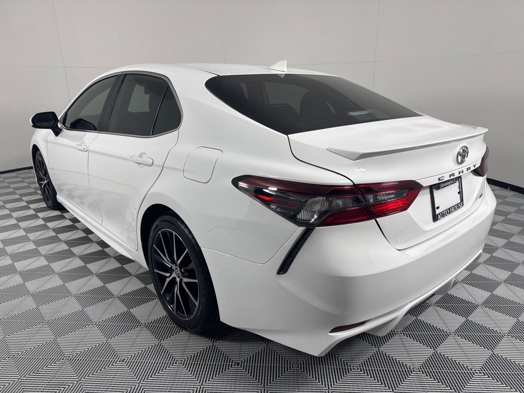 2021 Toyota Camry Image 8