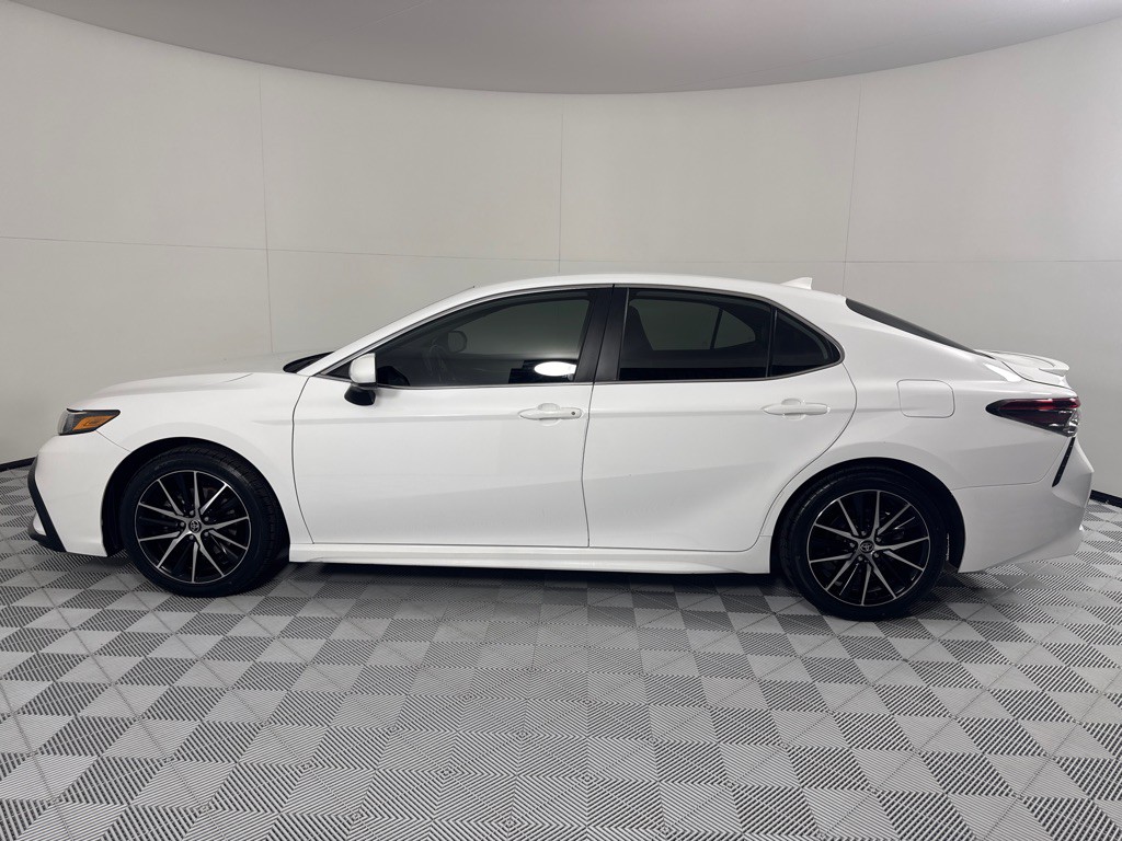 2021 Toyota Camry Image 9