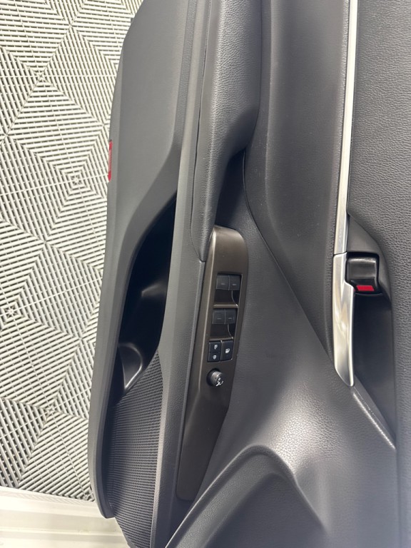 2021 Toyota Camry Image 13