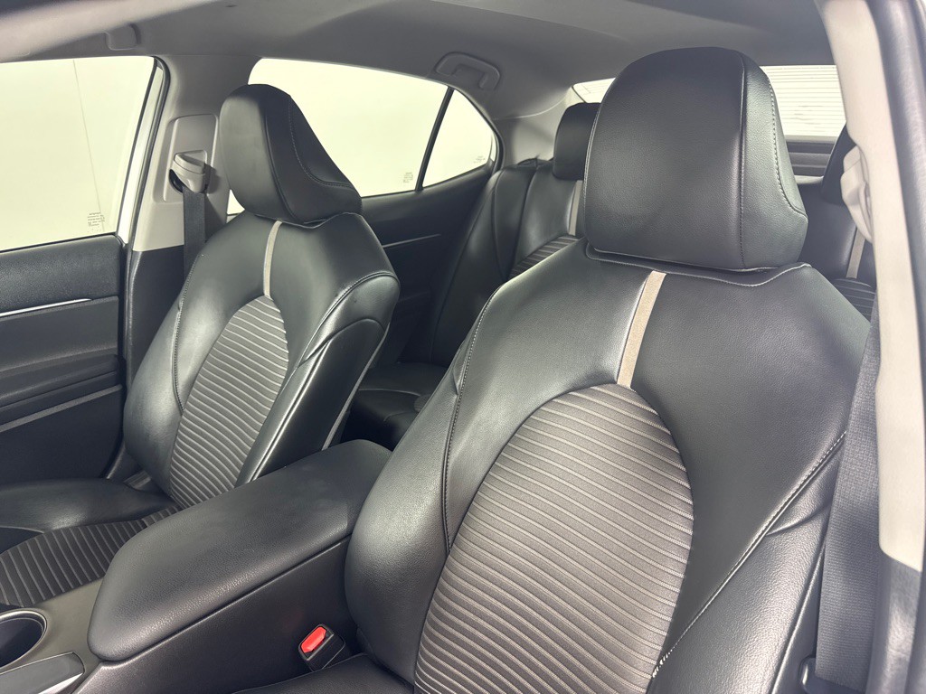 2021 Toyota Camry Image 14