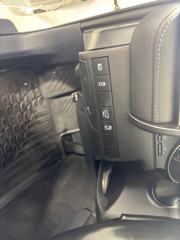 2021 Toyota Camry Image 15