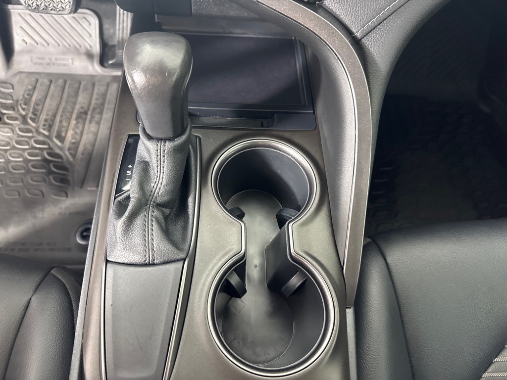 2021 Toyota Camry Image 18