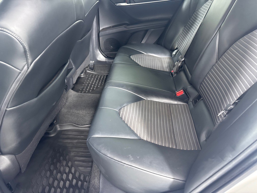 2021 Toyota Camry Image 19