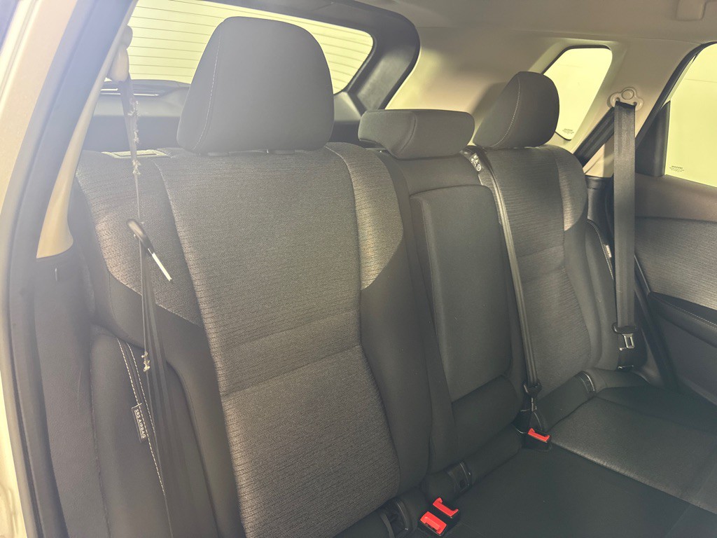 2021 Nissan Rogue Image 25