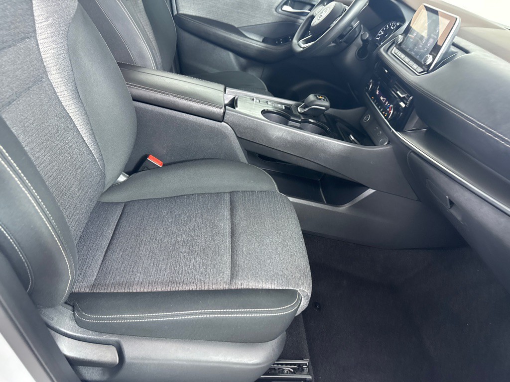 2021 Nissan Rogue Image 26