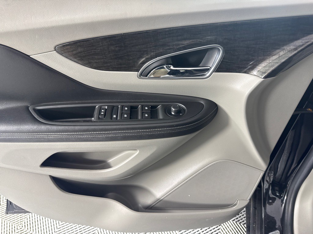 2016 Buick Enclave Image 13
