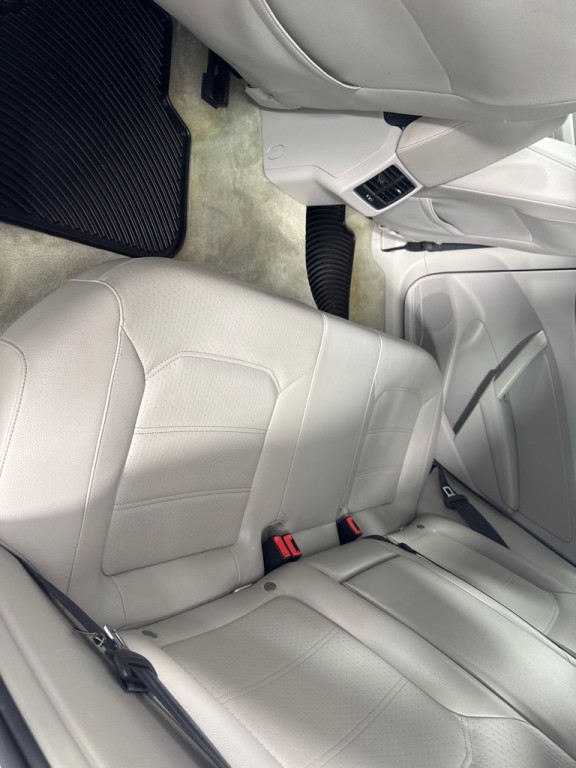 2013 Volkswagen Passat Image 15
