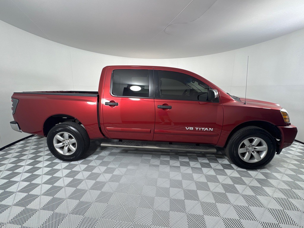 2014 Nissan Titan Image 4