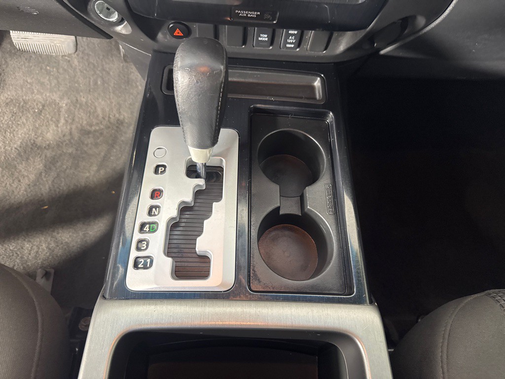 2014 Nissan Titan Image 16