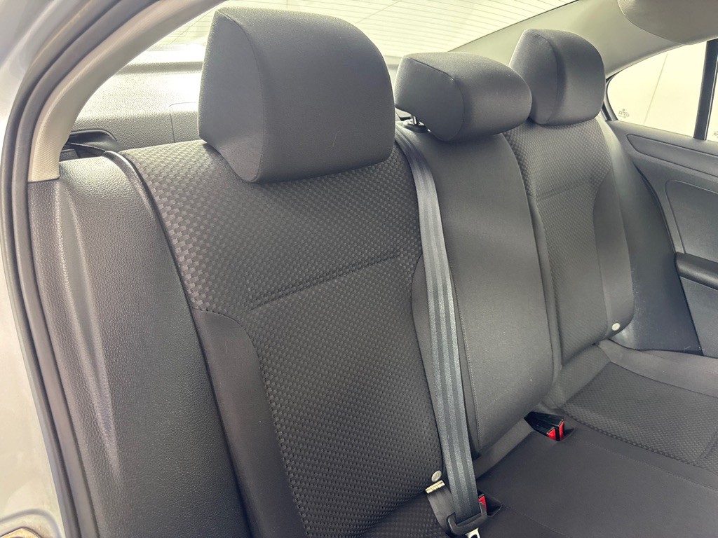 2014 Volkswagen Jetta Image 19