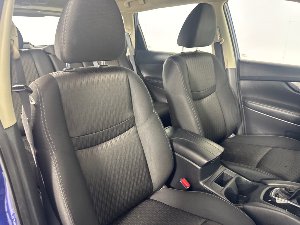 2017 Nissan Rogue Image 22