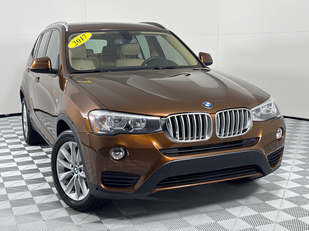 2017 BMW X3 Image 2
