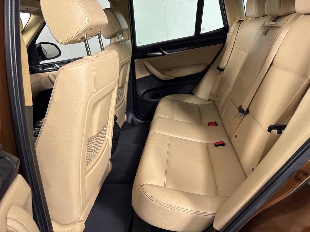 2017 BMW X3 Image 23