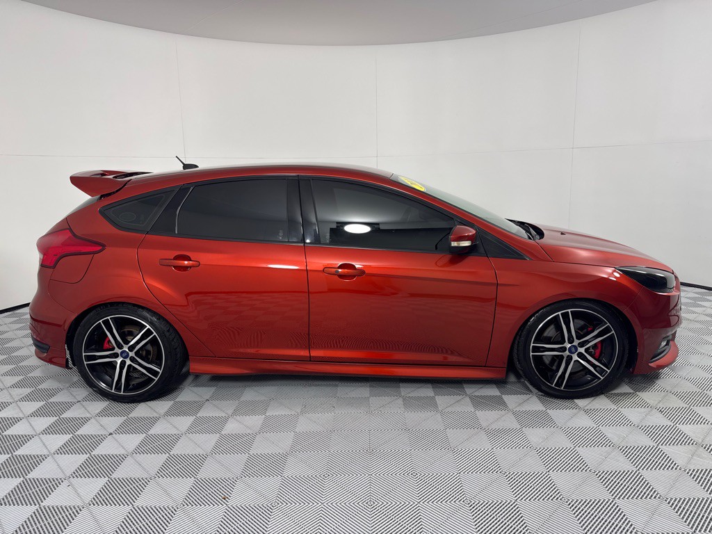 2018 Ford Focus Image 4