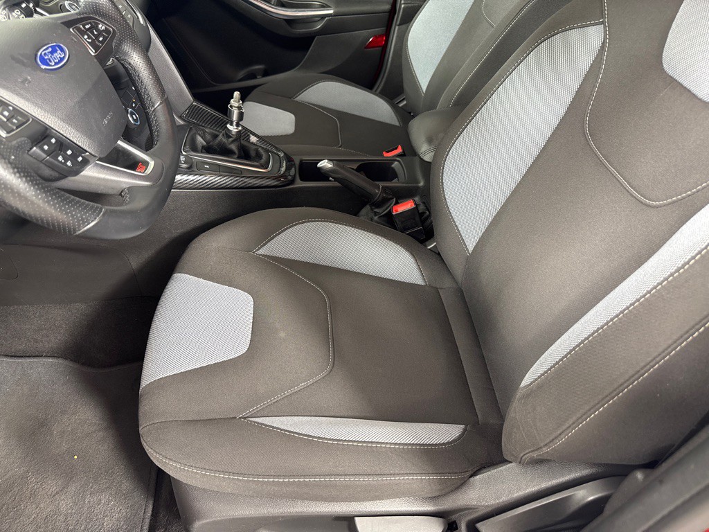 2018 Ford Focus Image 10