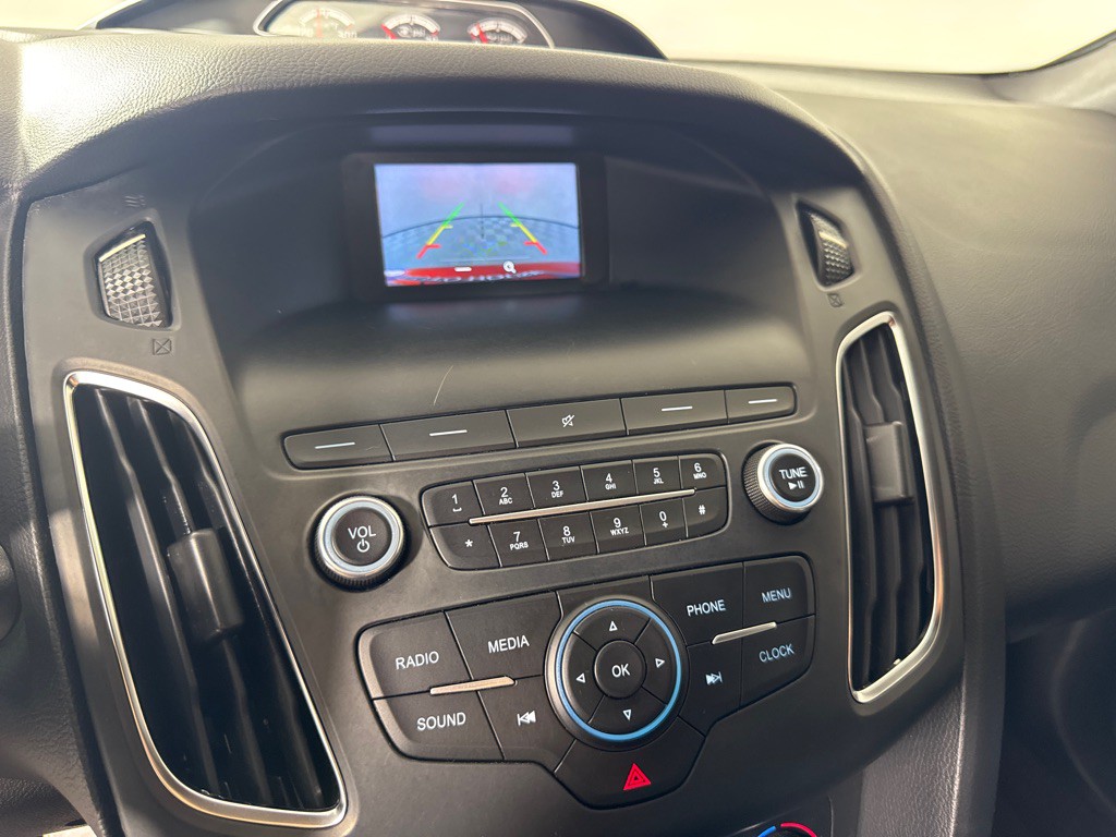2018 Ford Focus Image 15
