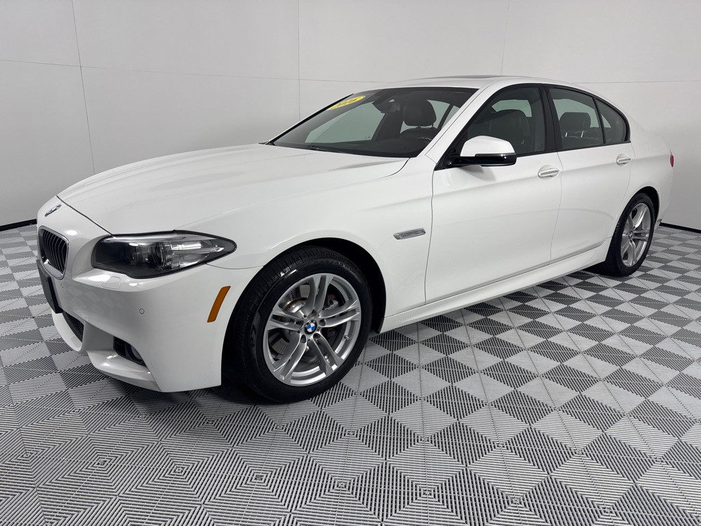 2016 BMW 5 Series Image 10