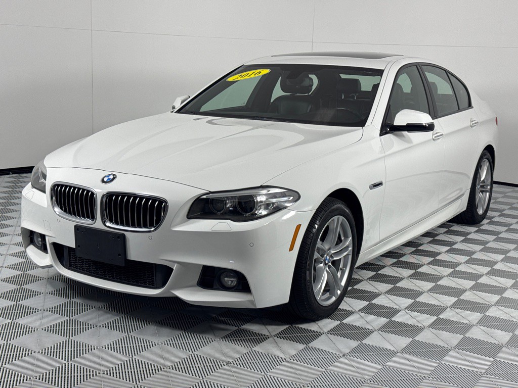 2016 BMW 5 Series Image 11