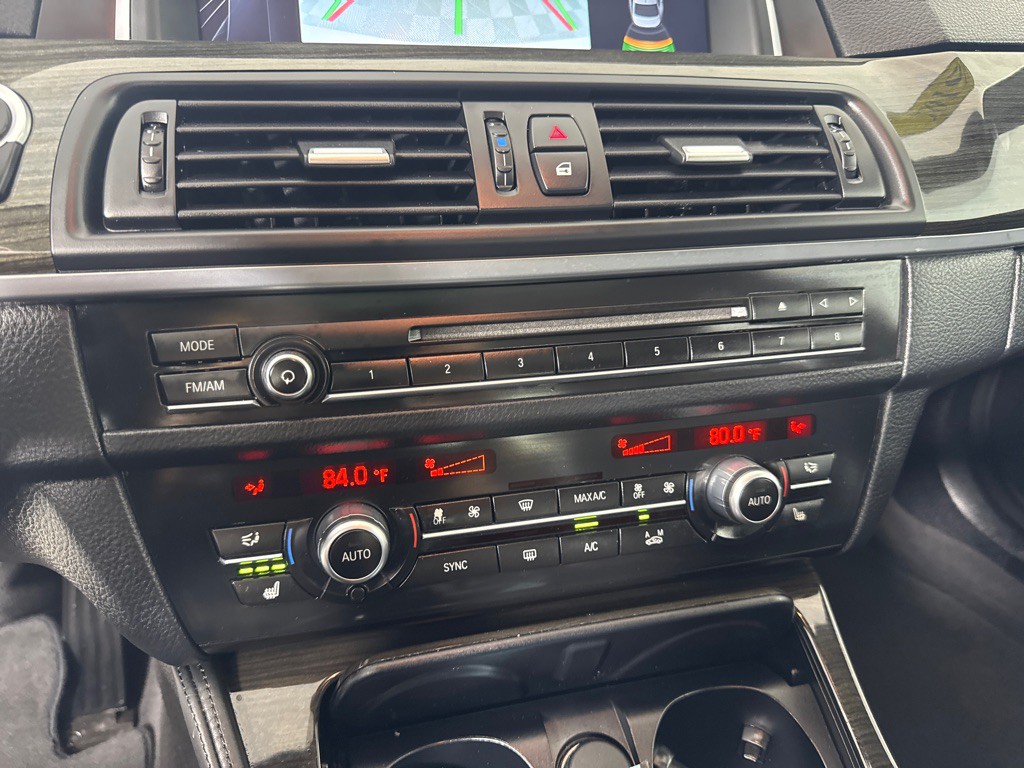 2016 BMW 5 Series Image 21