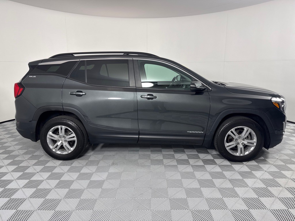 2021 GMC Terrain Image 4