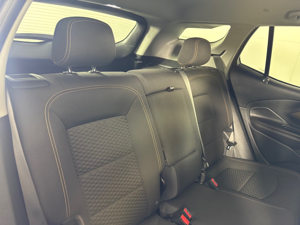 2021 GMC Terrain Image 26
