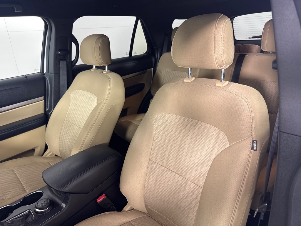 2017 Ford Explorer Image 13