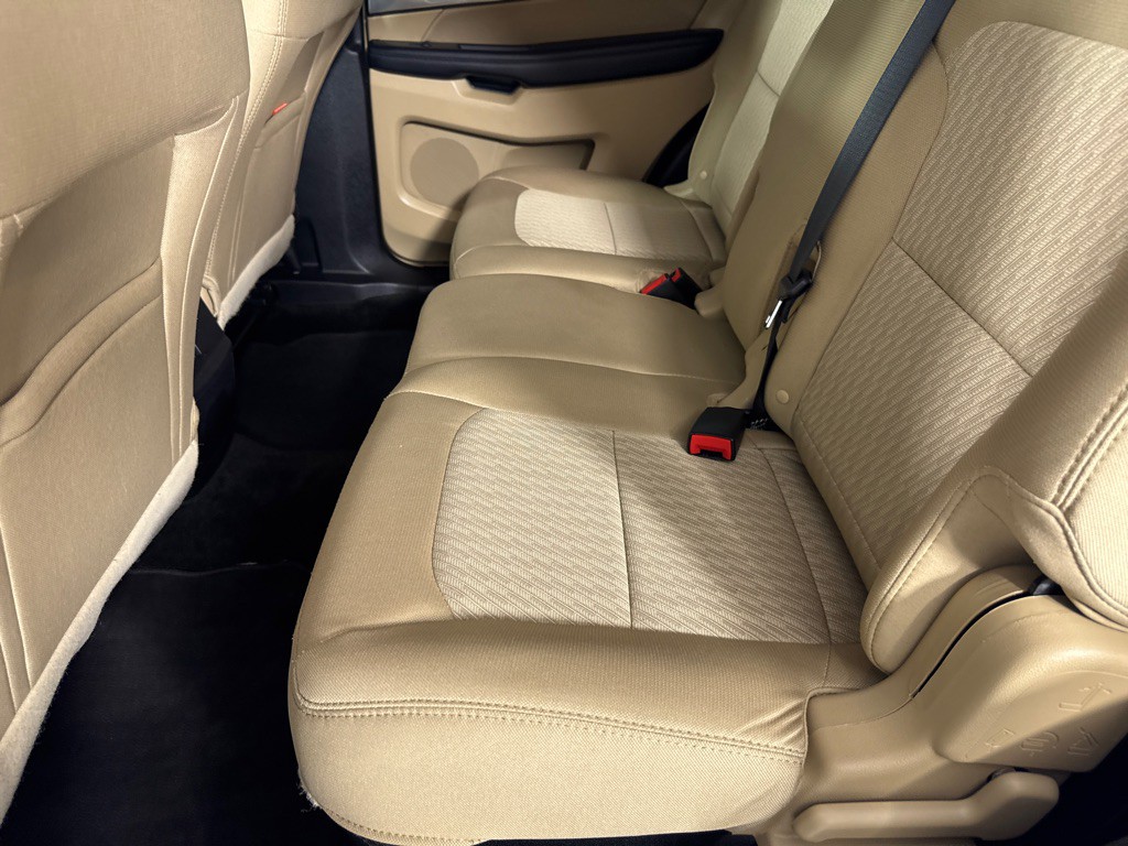 2017 Ford Explorer Image 19