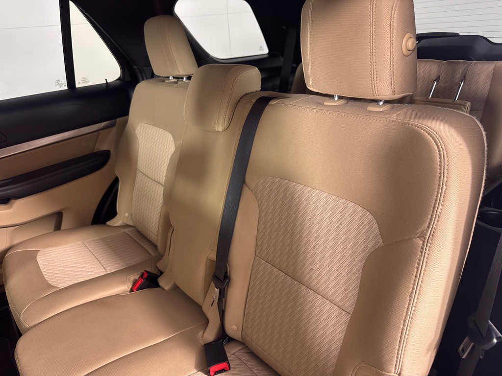 2017 Ford Explorer Image 20