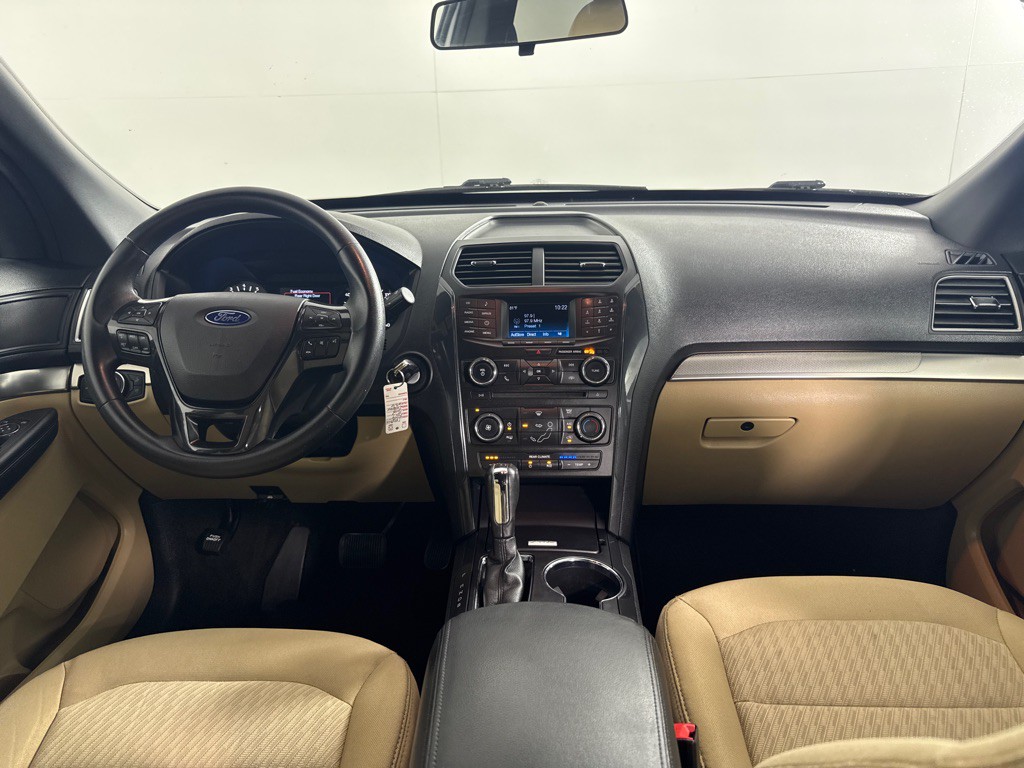 2017 Ford Explorer Image 27
