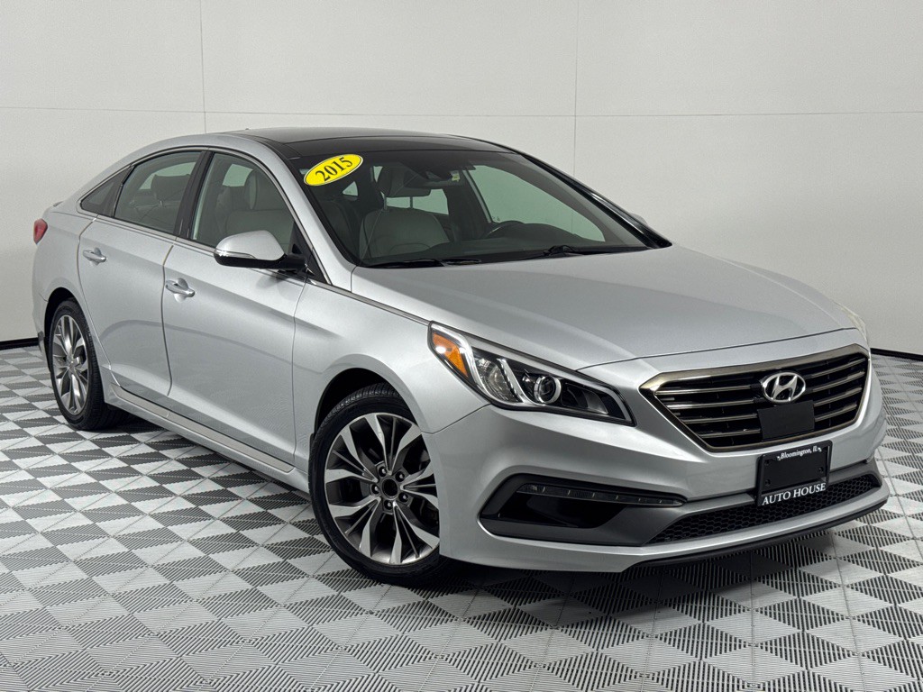 2015 Hyundai Sonata Image 2