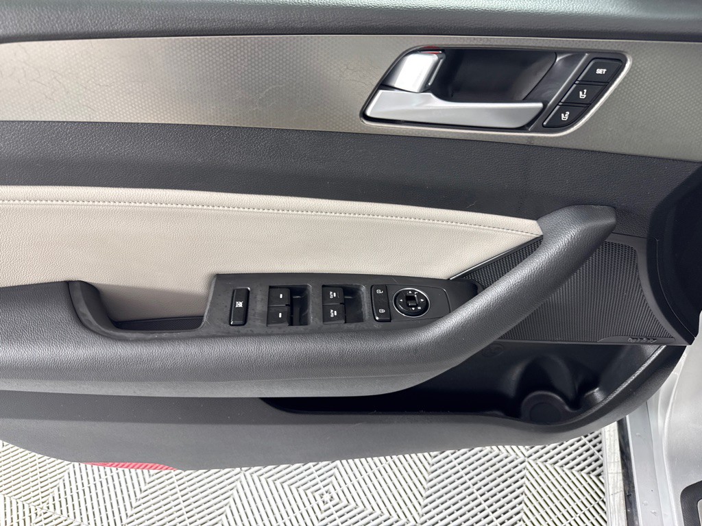 2015 Hyundai Sonata Image 11