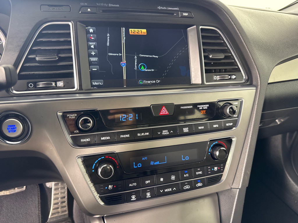 2015 Hyundai Sonata Image 17
