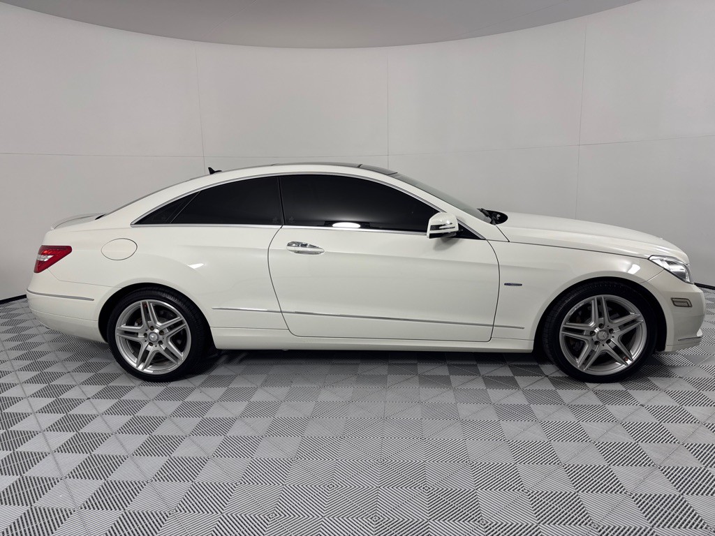 2012 Mercedes-Benz E-Class Image 4
