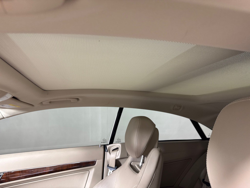 2012 Mercedes-Benz E-Class Image 16