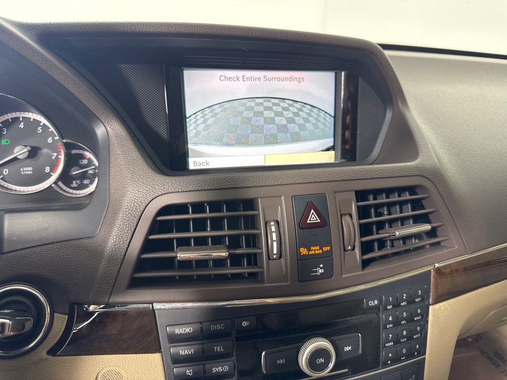 2012 Mercedes-Benz E-Class Image 20