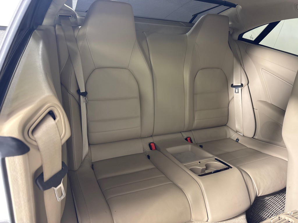2012 Mercedes-Benz E-Class Image 24