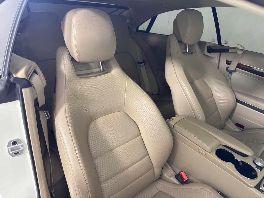 2012 Mercedes-Benz E-Class Image 26