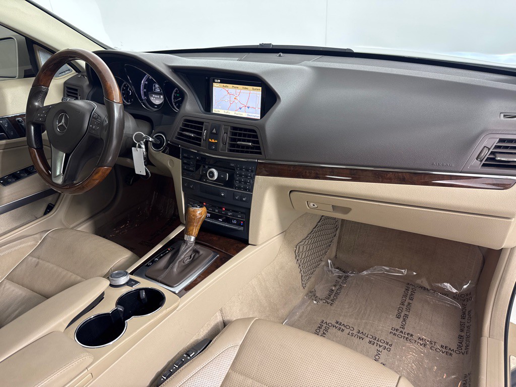 2012 Mercedes-Benz E-Class Image 27