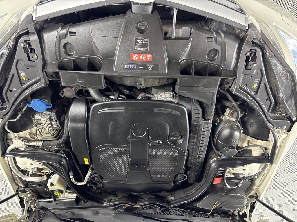 2012 Mercedes-Benz E-Class Image 28