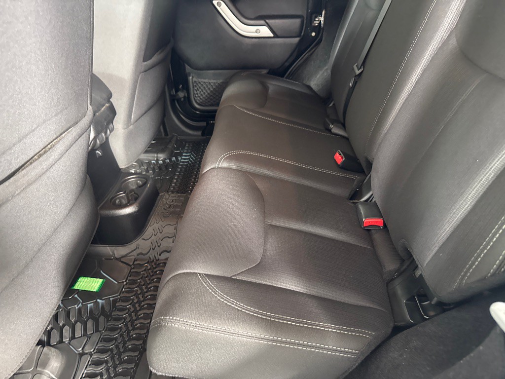 2014 Jeep Wrangler Unlimited Image 17