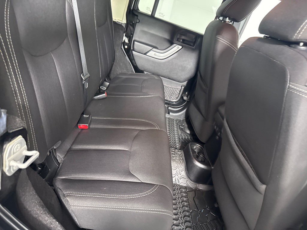 2014 Jeep Wrangler Unlimited Image 20