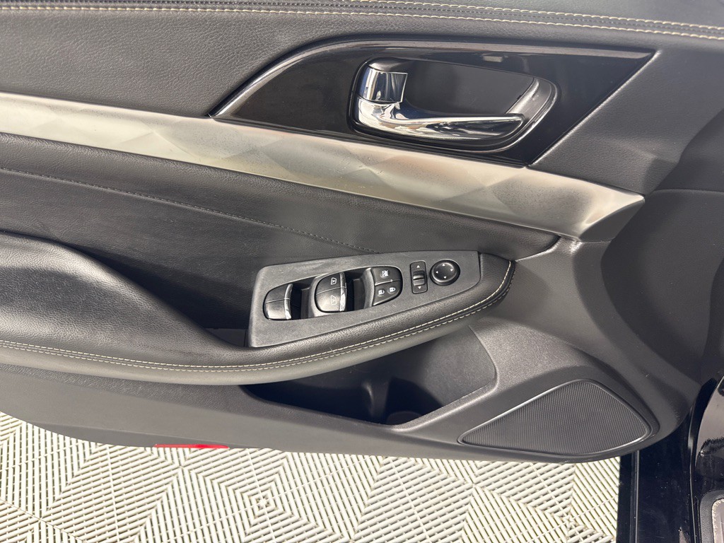 2020 Nissan Maxima Image 11