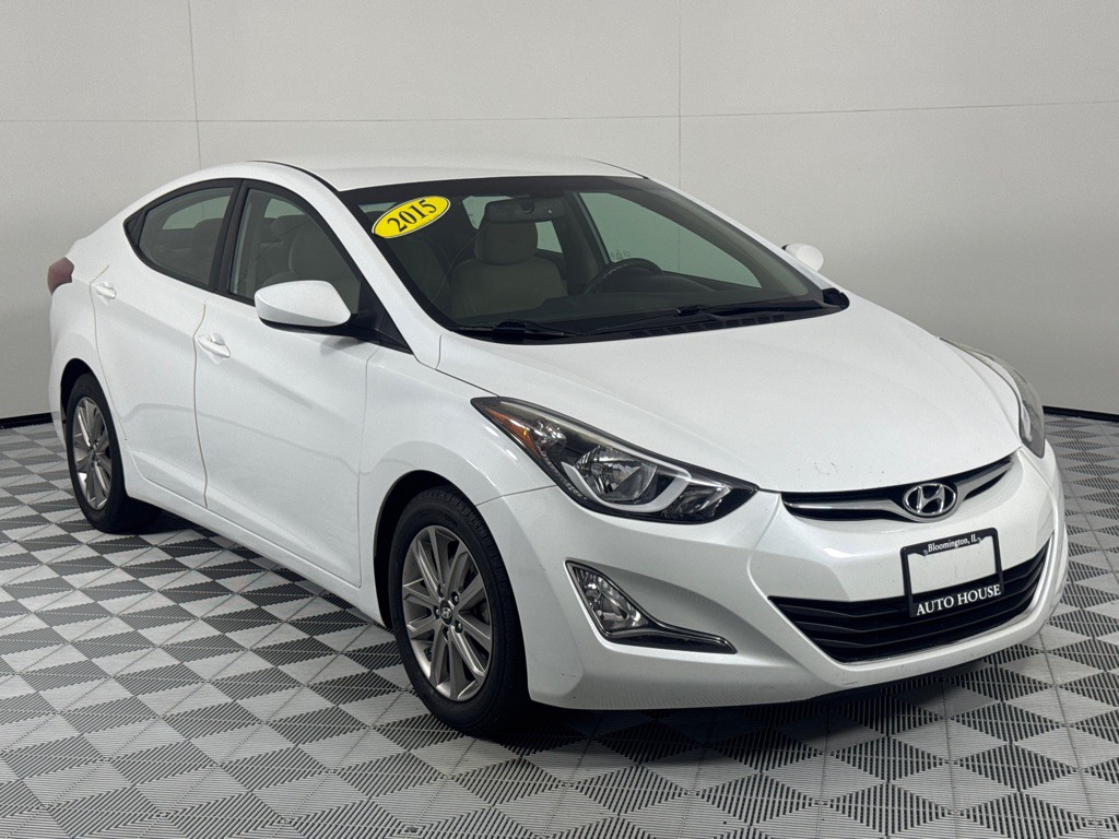 2015 Hyundai Elantra Image 3