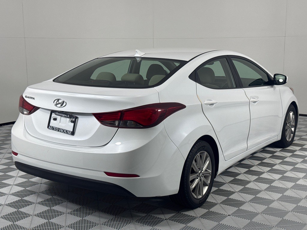 2015 Hyundai Elantra Image 5