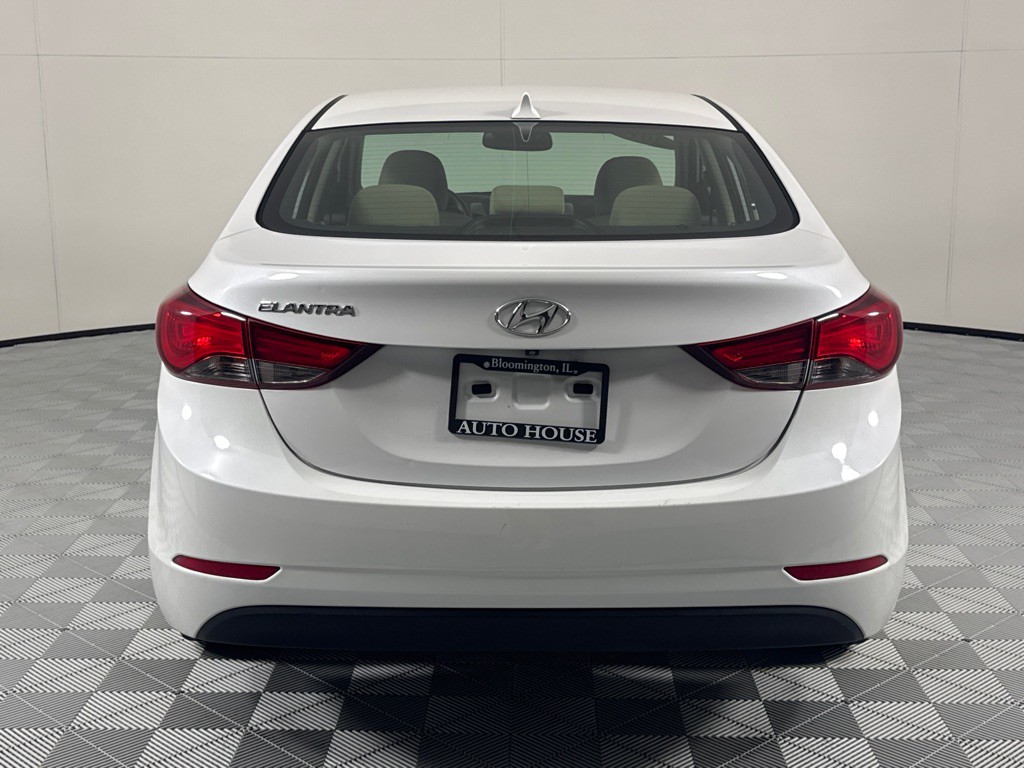 2015 Hyundai Elantra Image 6