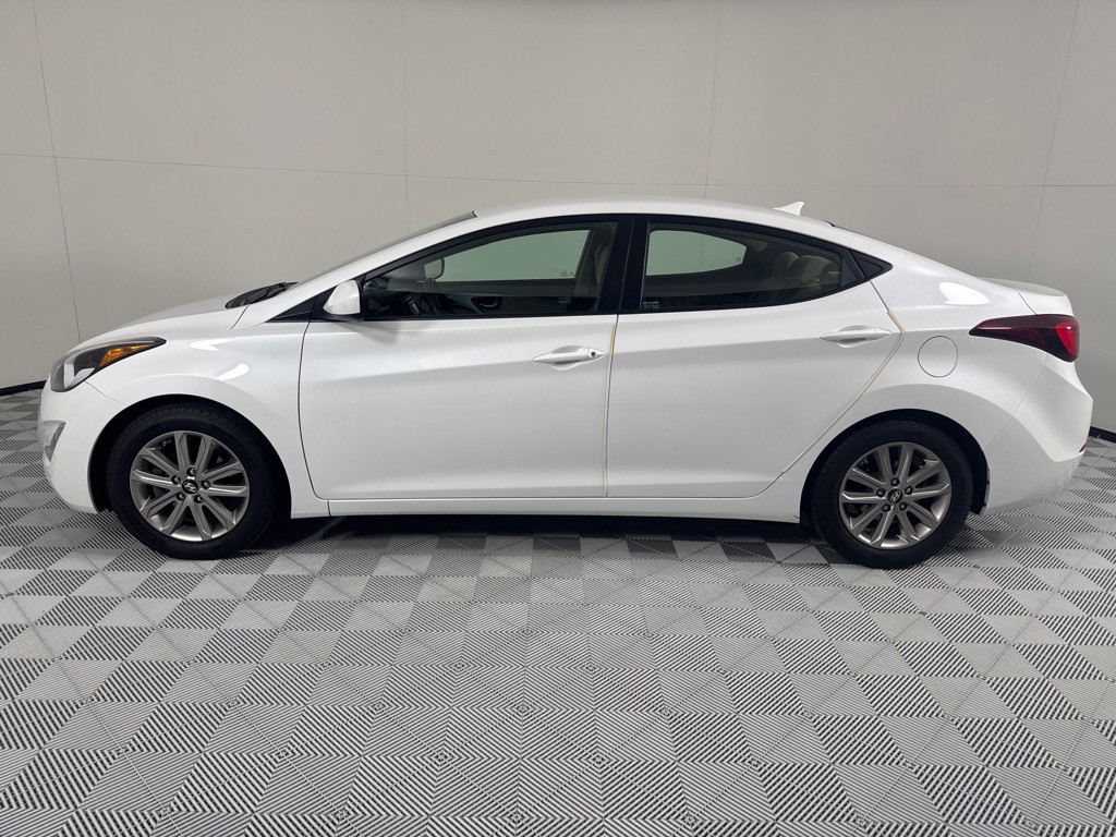 2015 Hyundai Elantra Image 9