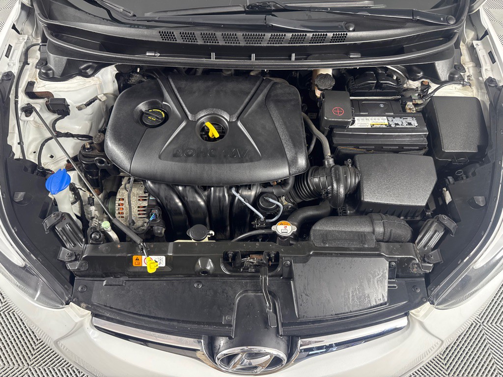 2015 Hyundai Elantra Image 27
