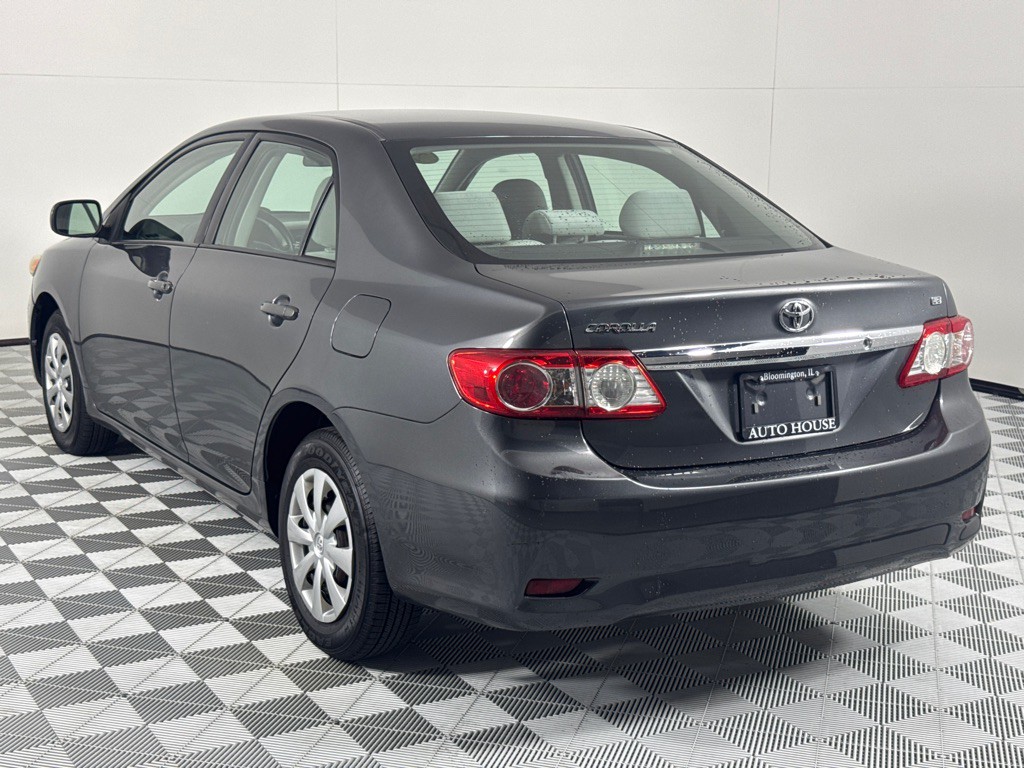 2011 Toyota Corolla Image 7