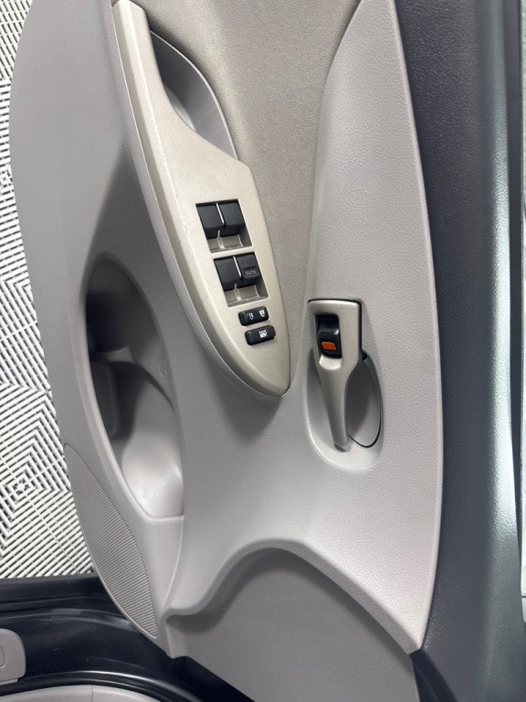 2011 Toyota Corolla Image 11